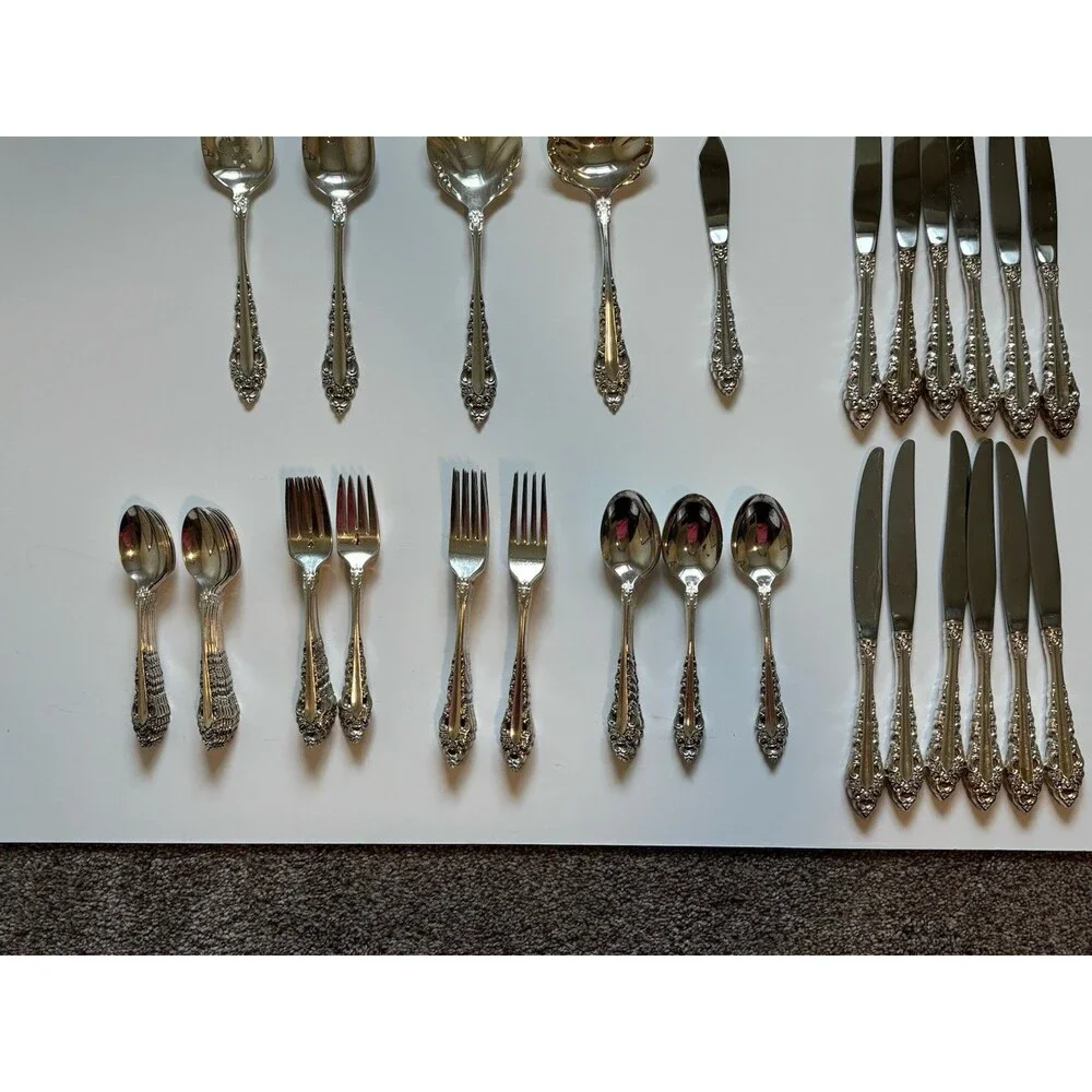 65 Piece Oneida Royal Grandeur Stainless Flatware Set
